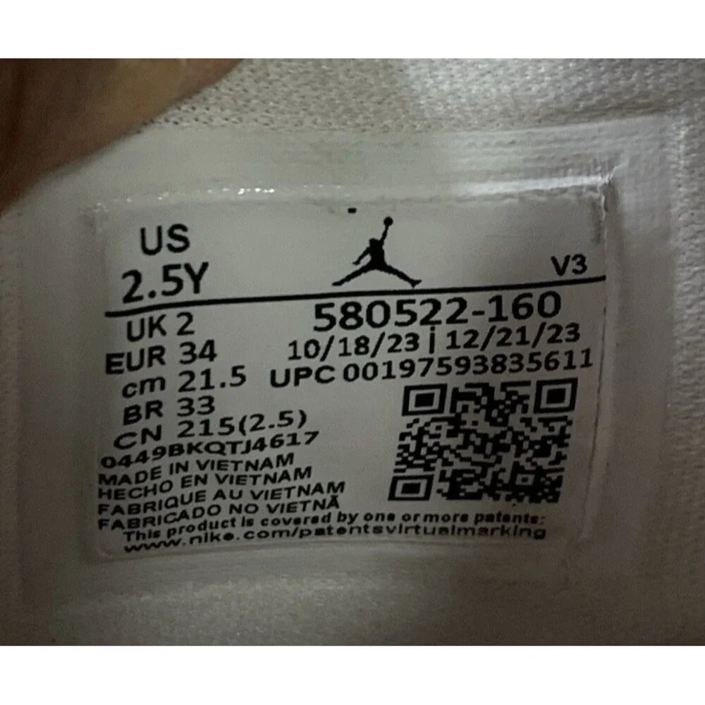 Jordan 11 Retro Low Legend Pink GS 2.5Y White Pink Patent Leather 580522-160